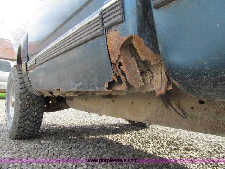 image for item D7311 1990 Chevrolet 2500 pickup truck