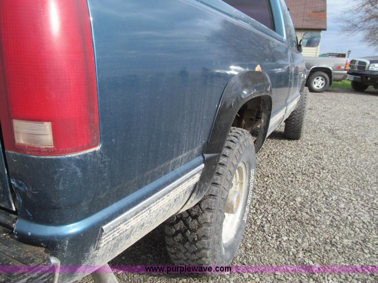 image for item D7311 1990 Chevrolet 2500 pickup truck