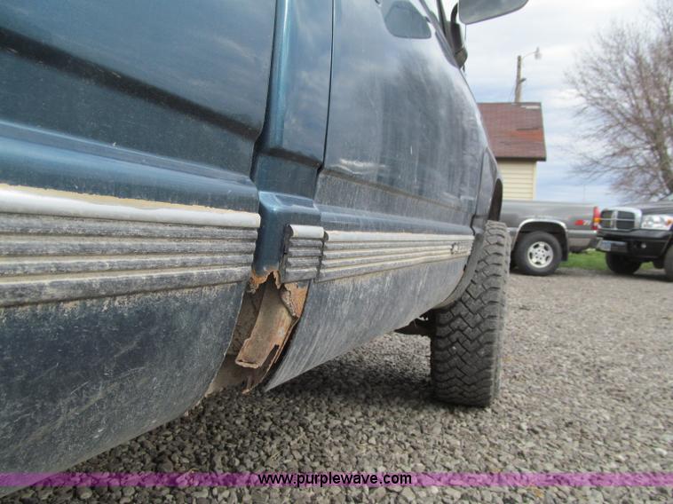 image for item D7311 1990 Chevrolet 2500 pickup truck