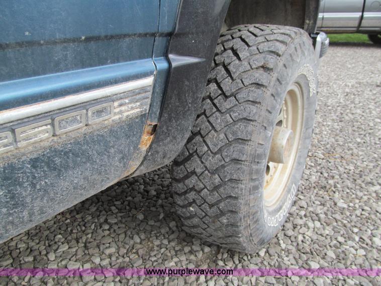 image for item D7311 1990 Chevrolet 2500 pickup truck