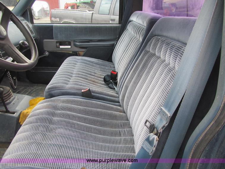image for item D7311 1990 Chevrolet 2500 pickup truck