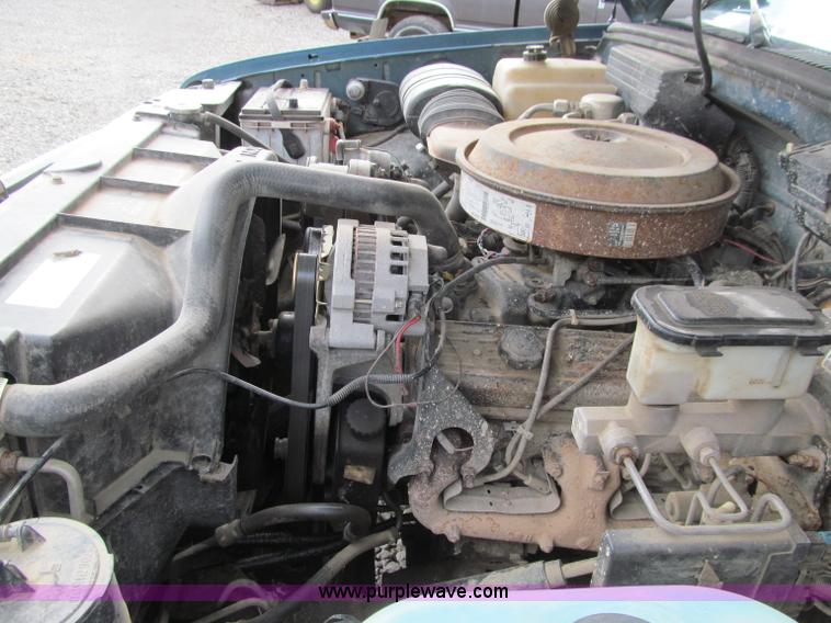 image for item D7311 1990 Chevrolet 2500 pickup truck