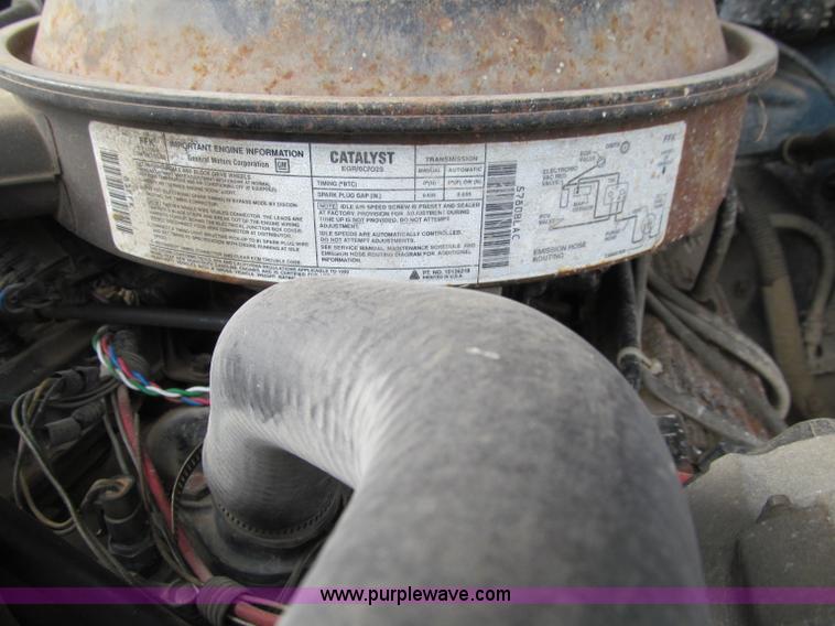 image for item D7311 1990 Chevrolet 2500 pickup truck