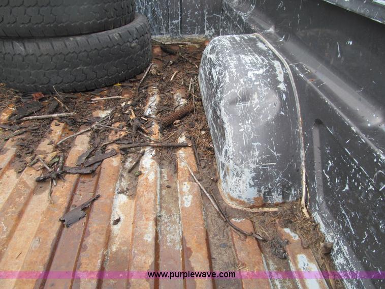 image for item D7312 1991 Chevrolet 2500 Extended Cab pickup truck