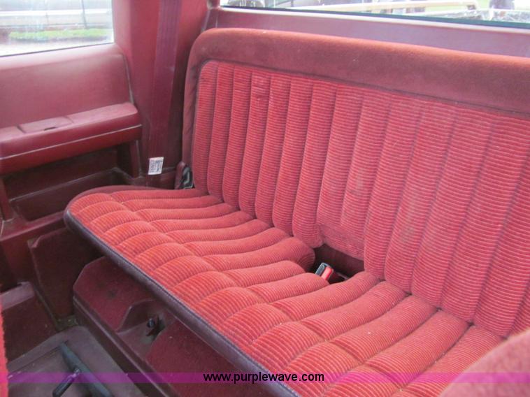 image for item D7312 1991 Chevrolet 2500 Extended Cab pickup truck