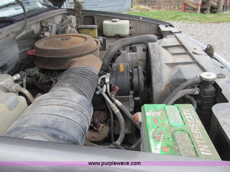 image for item D7312 1991 Chevrolet 2500 Extended Cab pickup truck