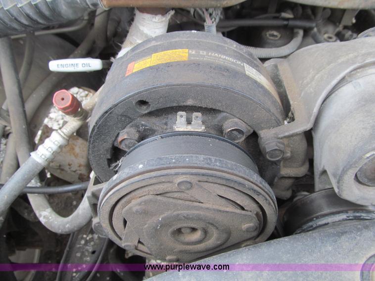 image for item D7312 1991 Chevrolet 2500 Extended Cab pickup truck