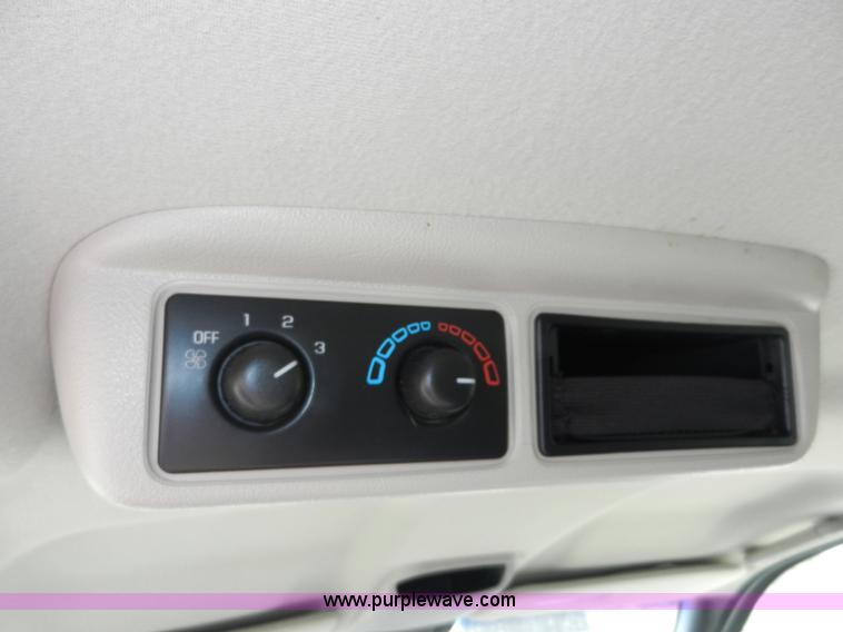 image for item D8006 2001 Pontiac Montana