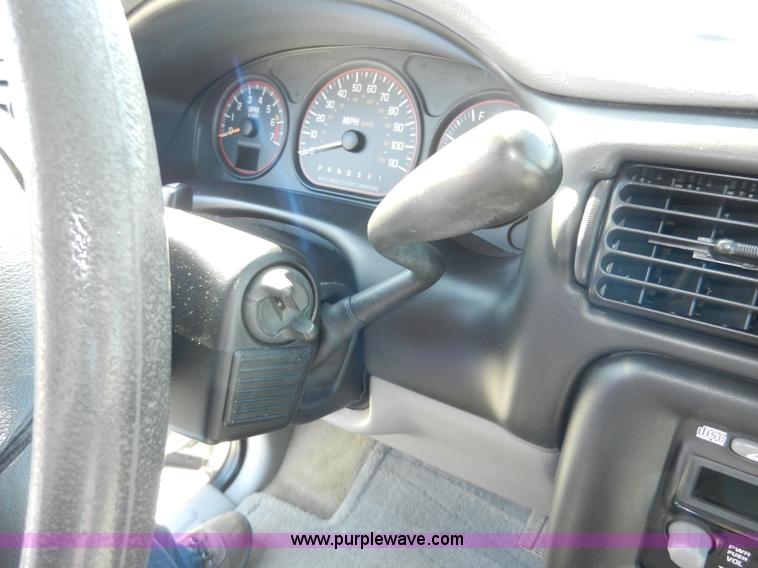 image for item D8006 2001 Pontiac Montana