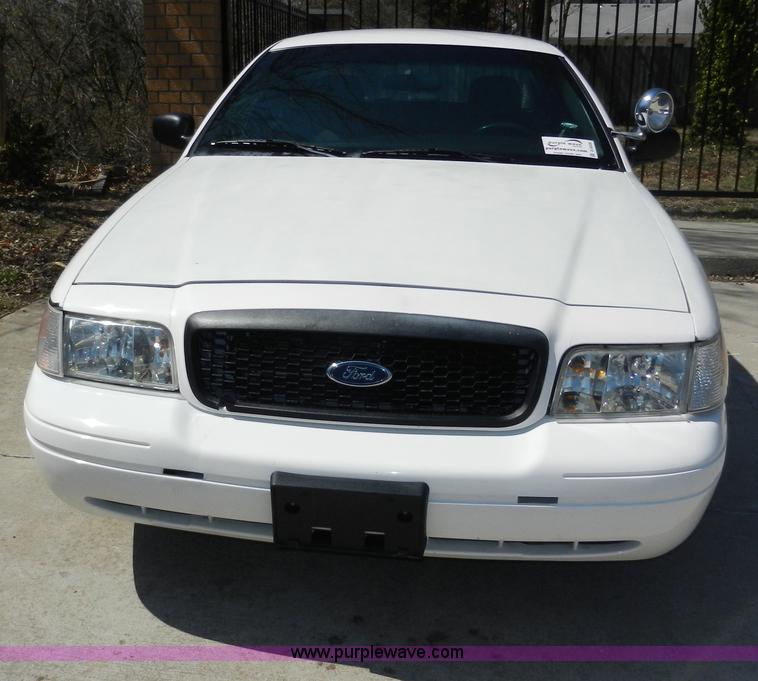 image for item D8008 2008 Ford Crown Victoria Police Interceptor