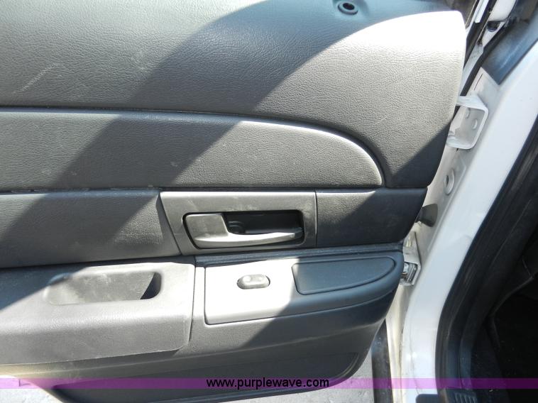 image for item D8008 2008 Ford Crown Victoria Police Interceptor