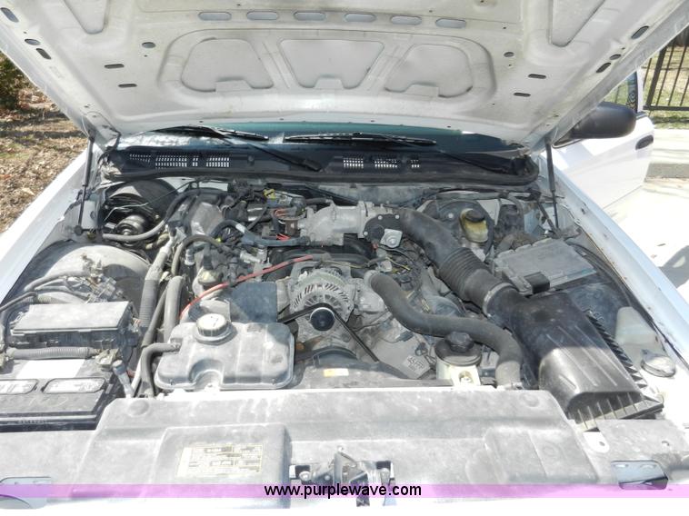 image for item D8008 2008 Ford Crown Victoria Police Interceptor