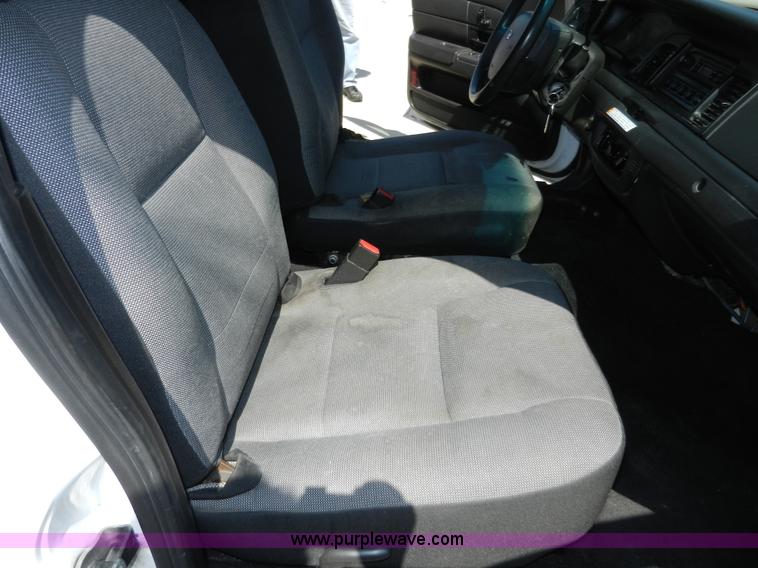 image for item D8008 2008 Ford Crown Victoria Police Interceptor