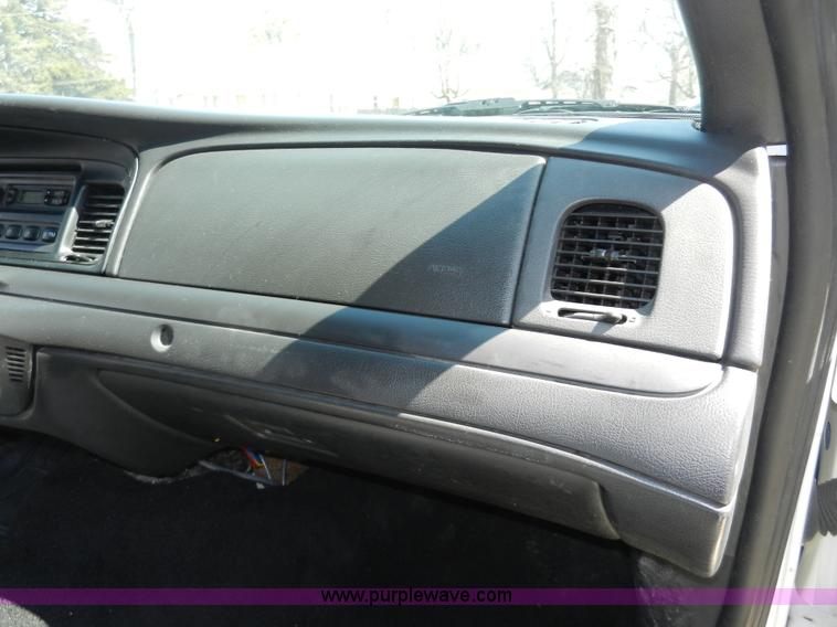 image for item D8008 2008 Ford Crown Victoria Police Interceptor