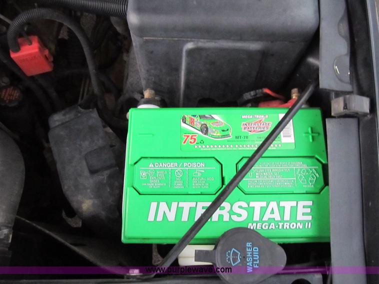 image for item D8175 1999 GMC Sierra 1500 SLE Extended Cab pickup truck