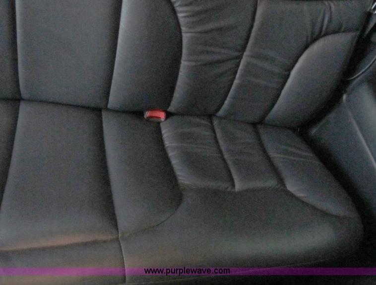 image for item D8175 1999 GMC Sierra 1500 SLE Extended Cab pickup truck