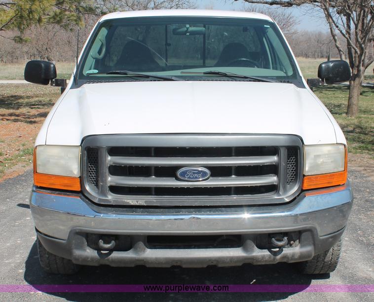 image for item E3345 2000 Ford F250 Super Duty XL cab and chassis
