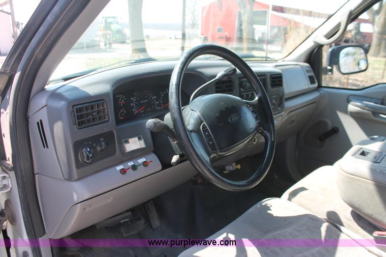 image for item E3345 2000 Ford F250 Super Duty XL cab and chassis