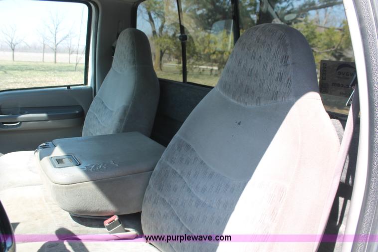 image for item E3345 2000 Ford F250 Super Duty XL cab and chassis