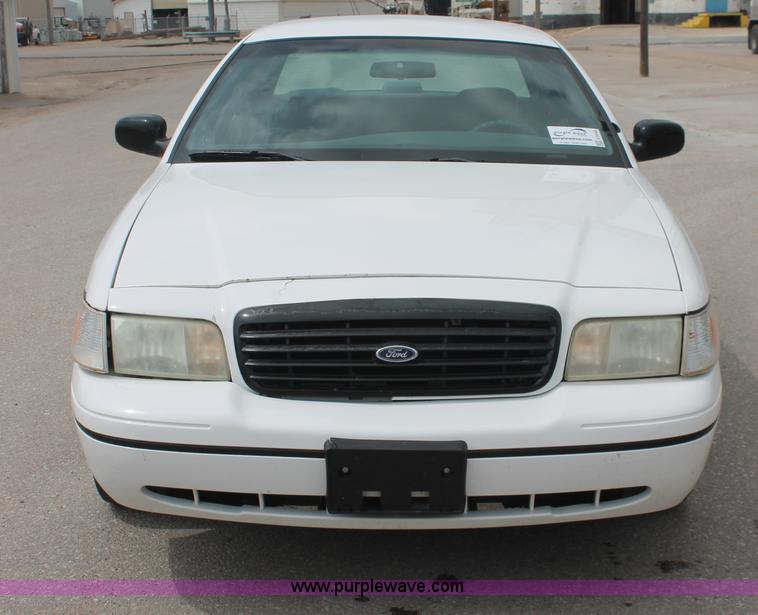 image for item E3348 1999 Ford Crown Victoria Police Interceptor