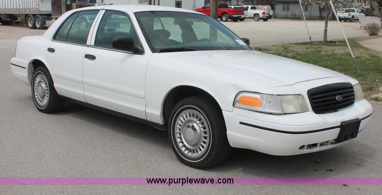 image for item E3348 1999 Ford Crown Victoria Police Interceptor