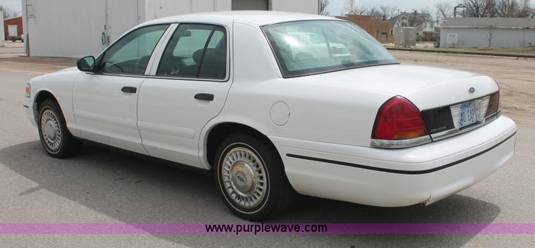 image for item E3348 1999 Ford Crown Victoria Police Interceptor