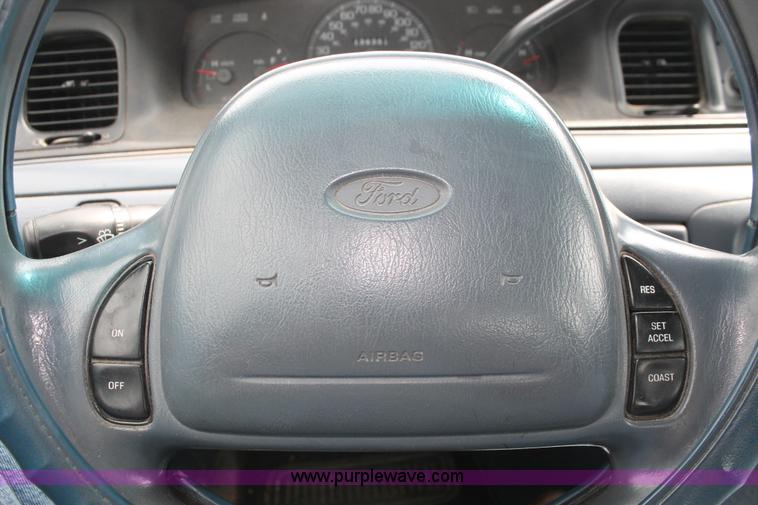 image for item E3348 1999 Ford Crown Victoria Police Interceptor