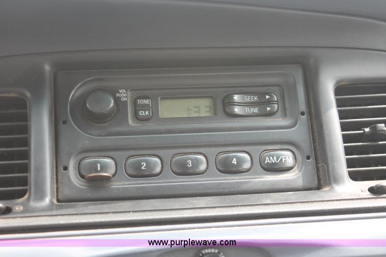 image for item E3348 1999 Ford Crown Victoria Police Interceptor