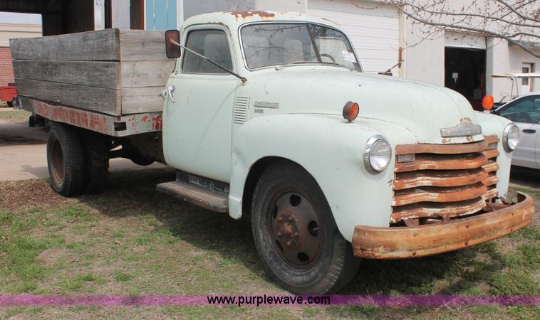 image for item E3349 1950 Chevrolet 6400 dump truck