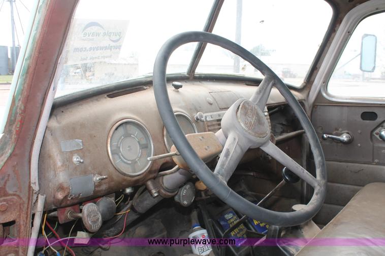 image for item E3349 1950 Chevrolet 6400 dump truck