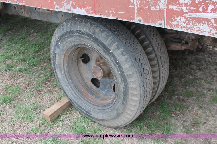 image for item E3349 1950 Chevrolet 6400 dump truck