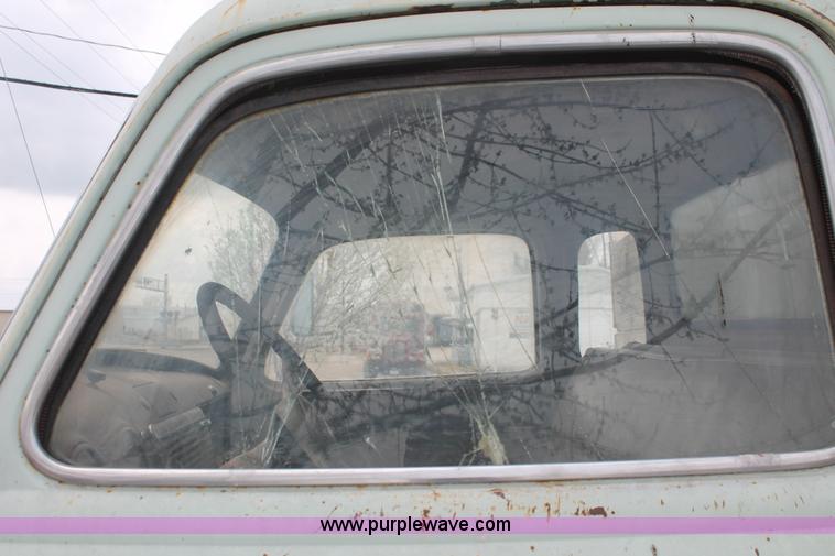 image for item E3349 1950 Chevrolet 6400 dump truck