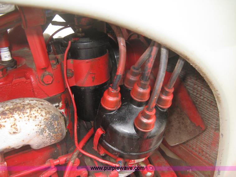 image for item E3386 1952 Ford 8N tractor