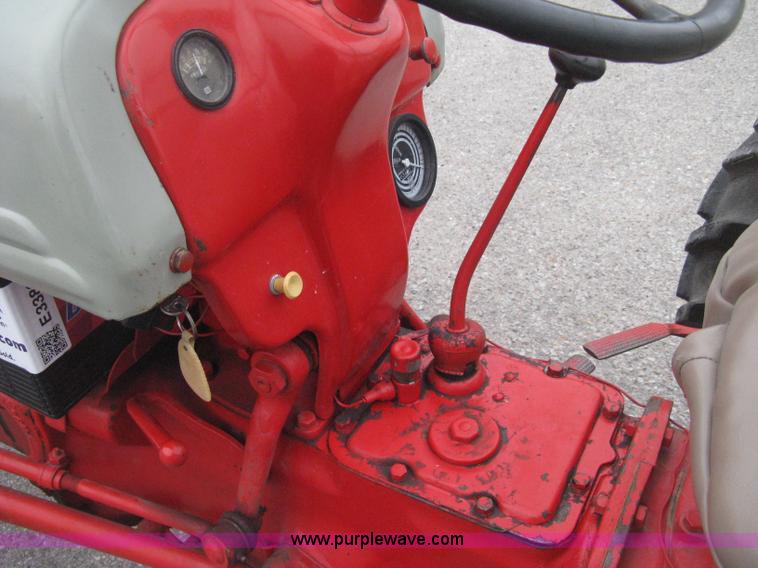 image for item E3386 1952 Ford 8N tractor