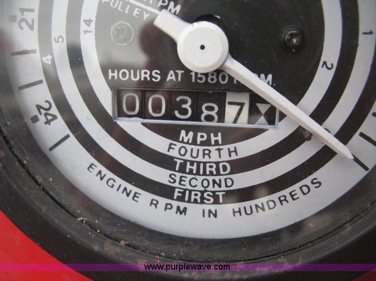 image for item E3386 1952 Ford 8N tractor