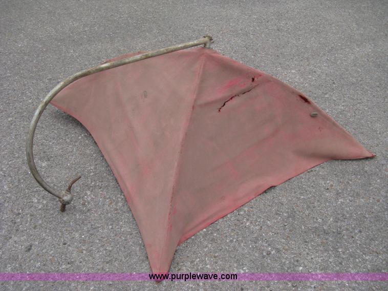 image for item E3386 1952 Ford 8N tractor