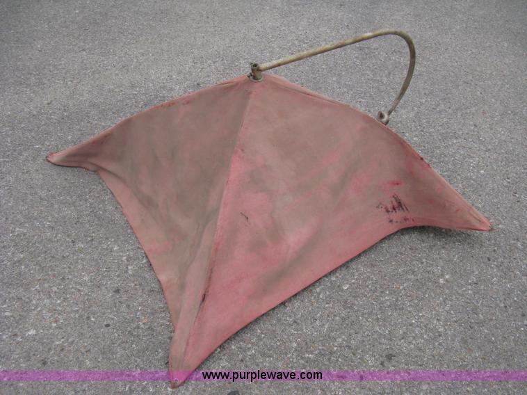 image for item E3386 1952 Ford 8N tractor