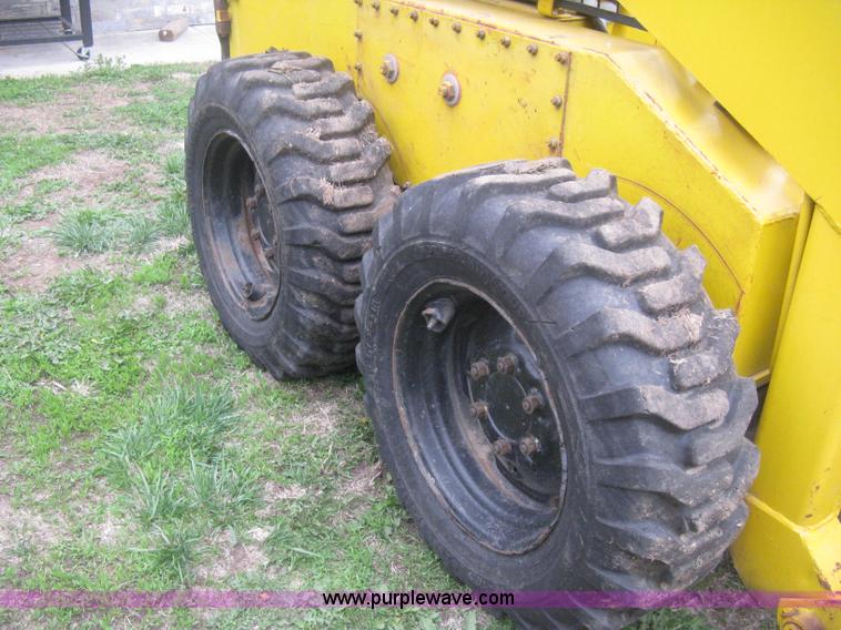 image for item E3389 Owatonna 1700 skid steer