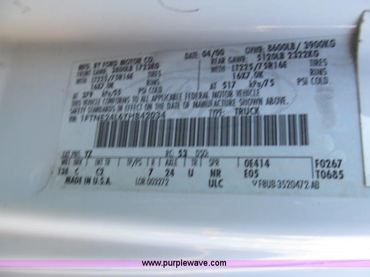 image for item E5925 2000 Ford Econoline  E250 van