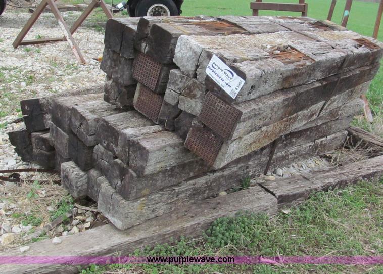 image for item E5987 (27) railroad ties