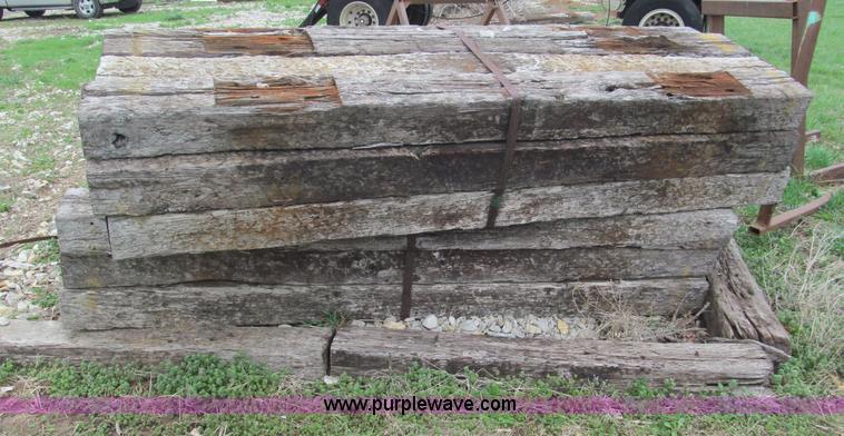 image for item E5987 (27) railroad ties