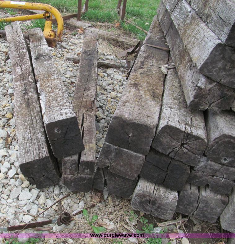 image for item E5987 (27) railroad ties