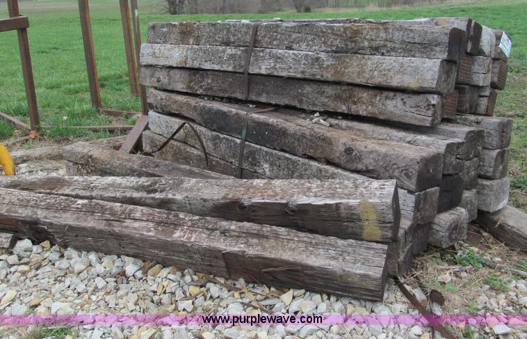 image for item E5987 (27) railroad ties