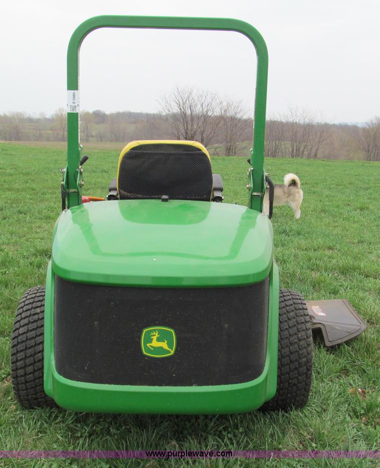 image for item E5989 John Deere 997 ZTrak ZTR commercial lawn mower