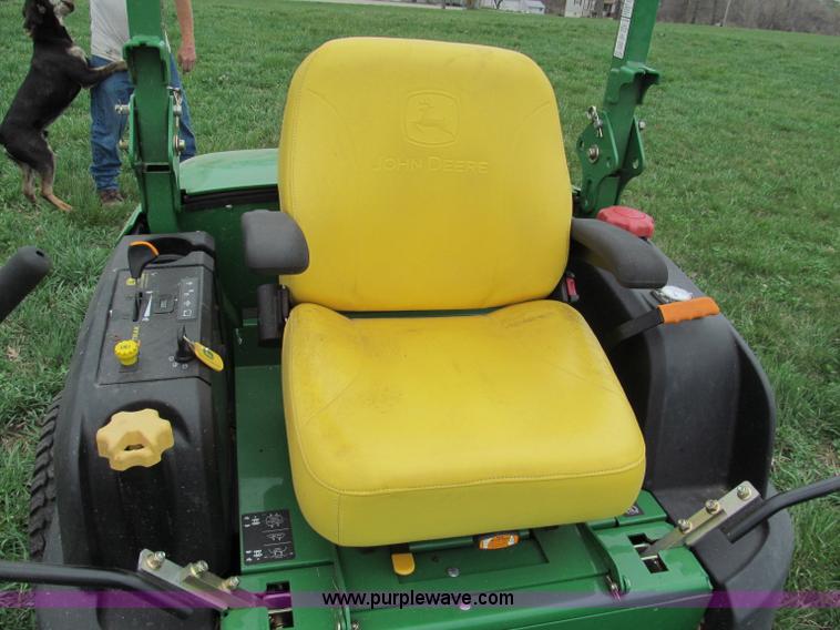 image for item E5989 John Deere 997 ZTrak ZTR commercial lawn mower