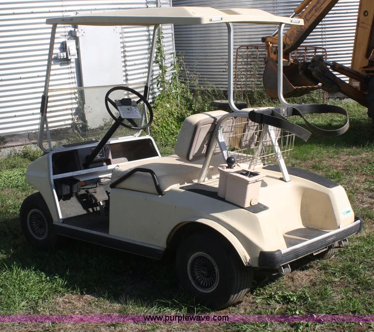 image for item F2531 Club car golf cart