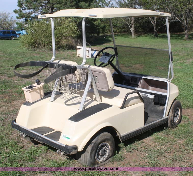 image for item F2531 Club car golf cart