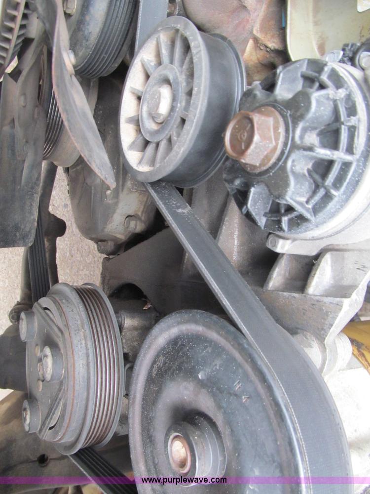 image for item F3182 1995 Ford F150 XL pickup truck