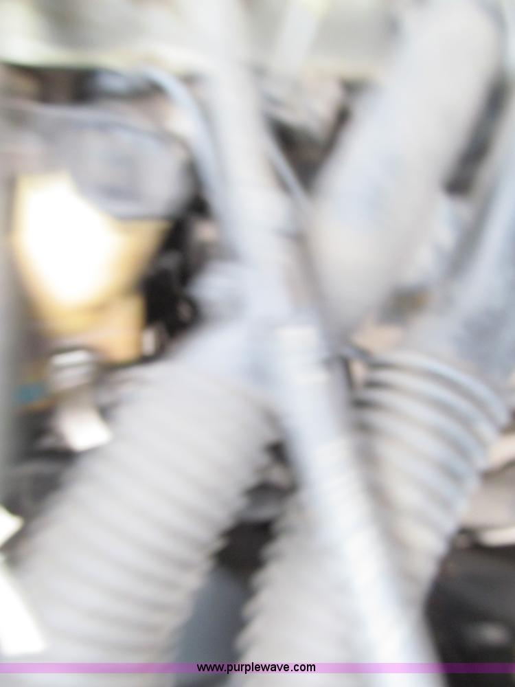 image for item F3182 1995 Ford F150 XL pickup truck