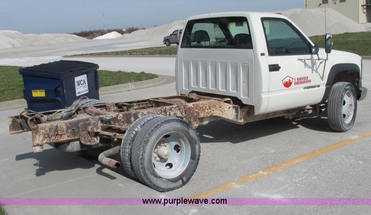 image for item F4793 1994 Chevrolet 3500 HD cab and chassis